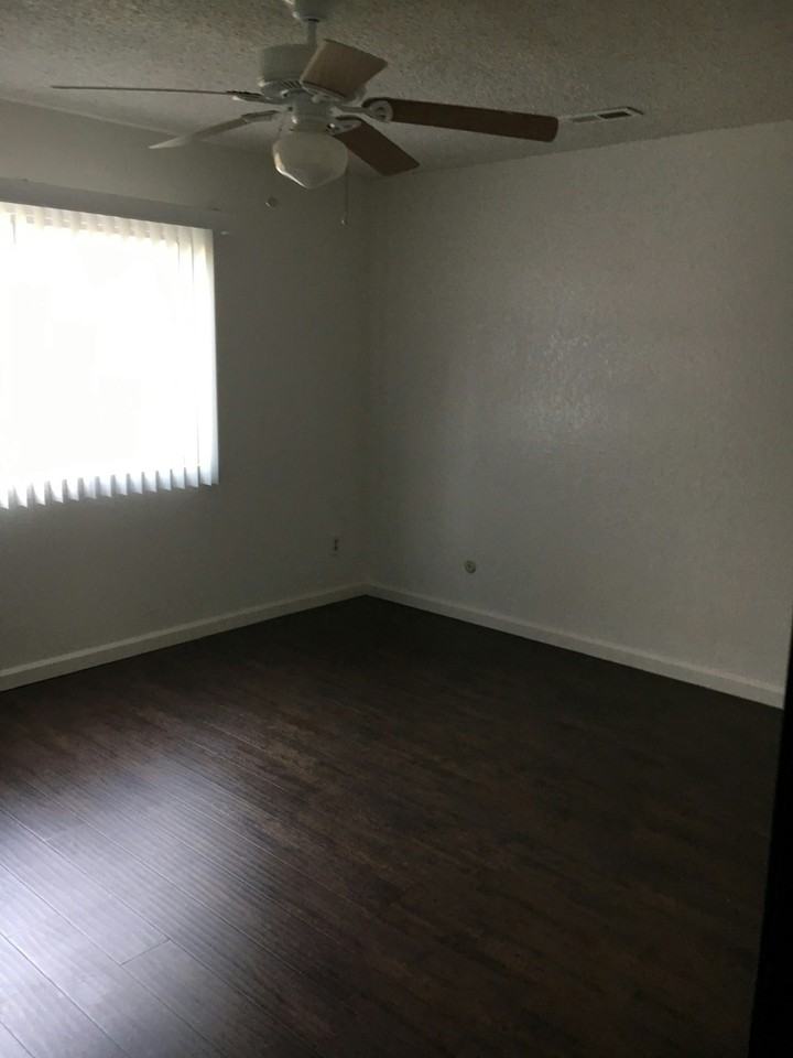 8473 Kelley Drive, Unit D - Photo 4 of 9