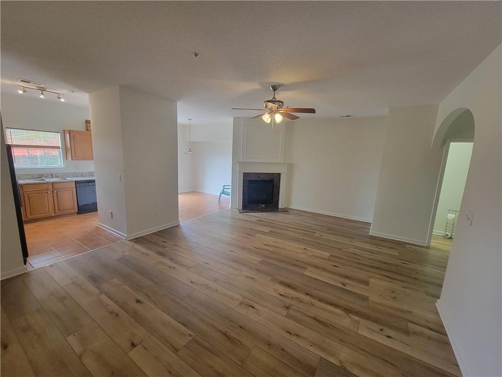 264 Azalea Circle - Photo 4 of 22