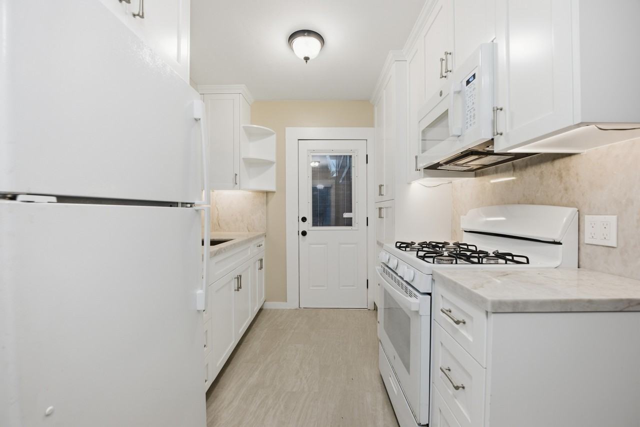 205 S Myers St #205 - Photo 2 of 17