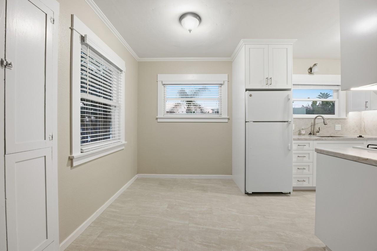 205 S Myers St #205 - Photo 5 of 17