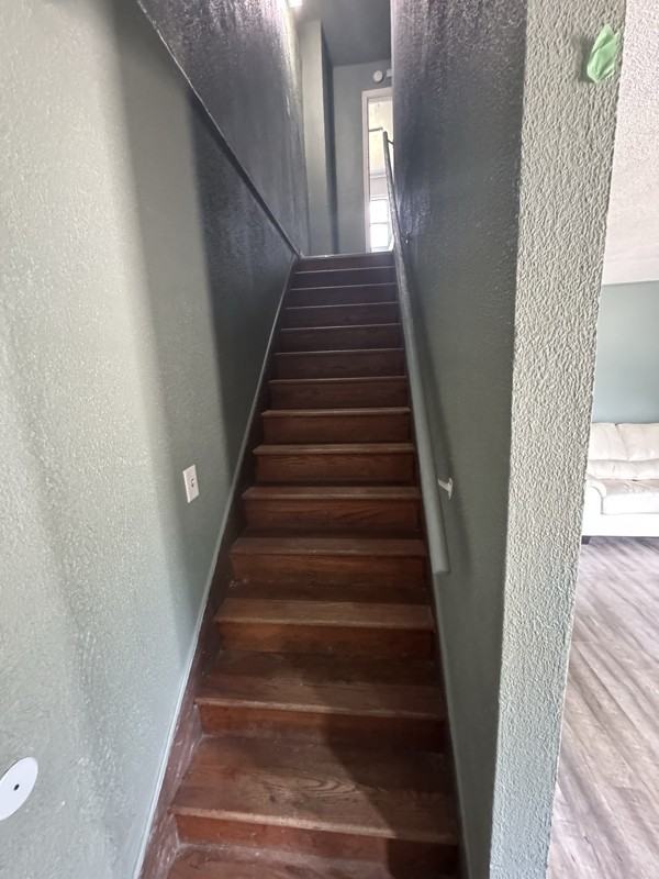 Pequot St - Photo 4 of 15