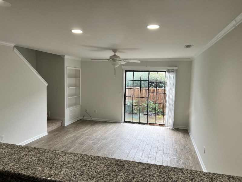 1733 41st St #B - Photo 6 of 20