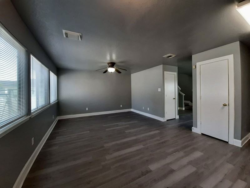 6103 Settlers Square Ln - Photo 6 of 9