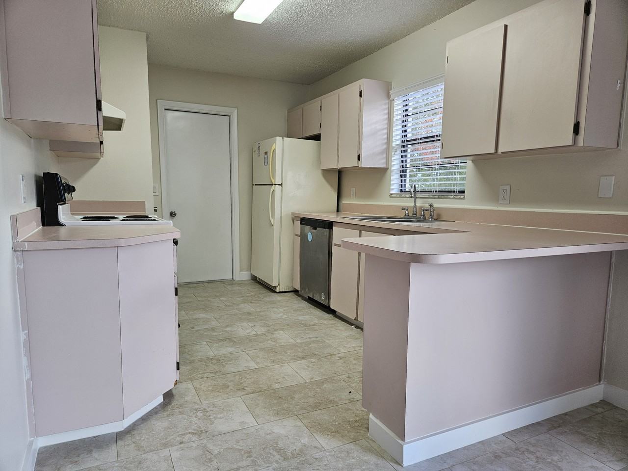 11267 Tuscanny Ave #NA - Photo 3 of 15