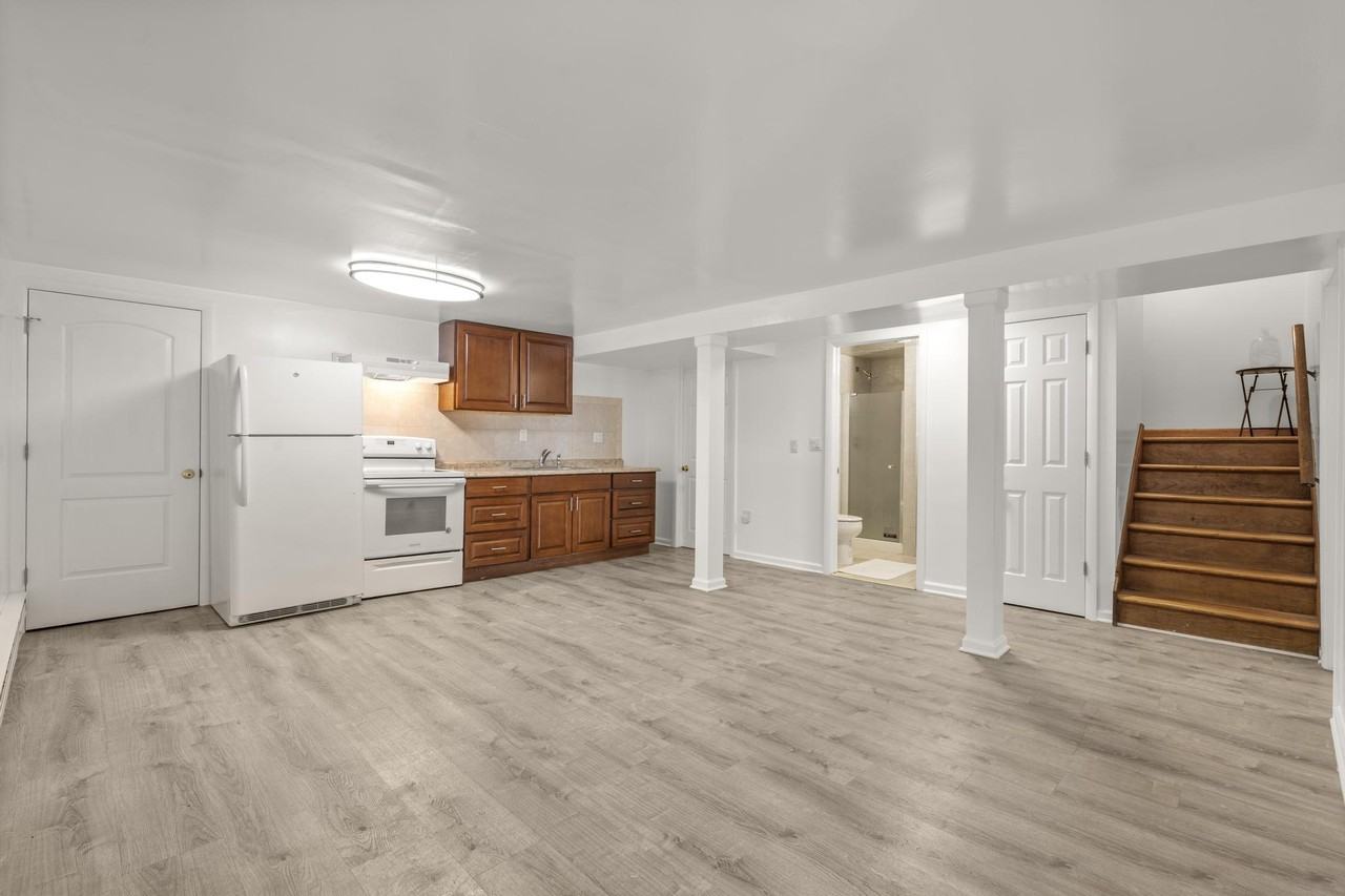 49 Field St - Photo 7 of 19