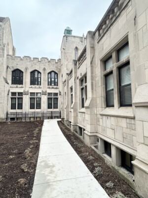 4611 S Ellis Ave #B2