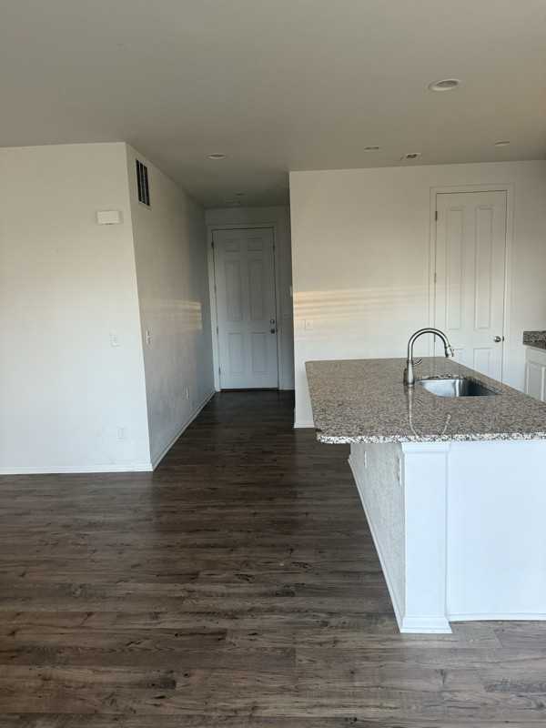 1579 Sorenson Dr - Photo 4 of 15