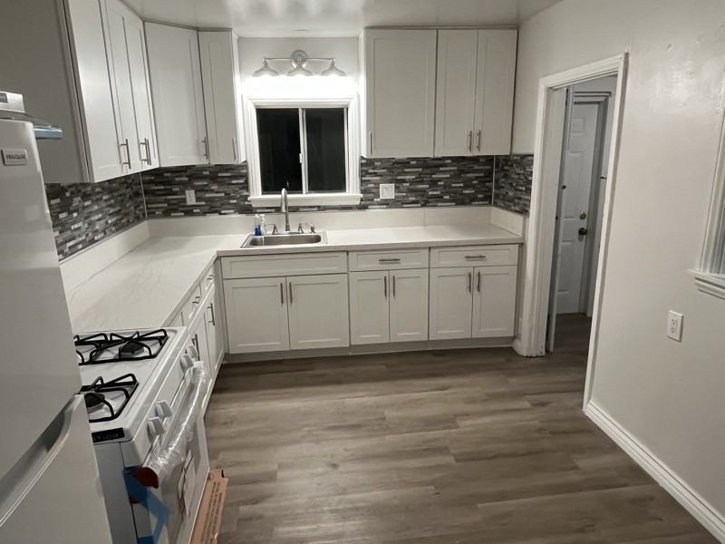 1521 S 42nd St - Photo 4 of 9