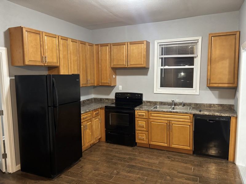 2015 Avenue J - Photo 3 of 11