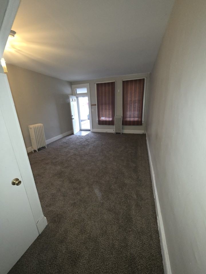 403 S Augusta Ave #1 - Photo 7 of 11