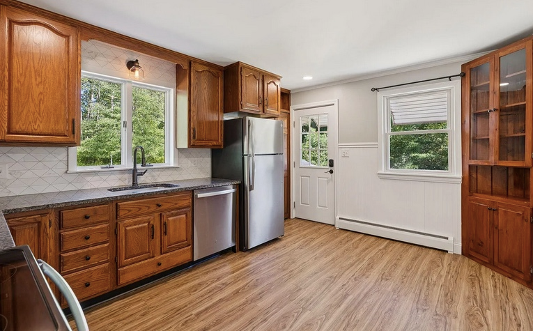 45/47 Emery Street #2 - Photo 3 of 16