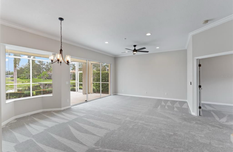 7243 Brambury Ct - Photo 4 of 20