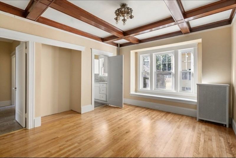 53 Howland Ter #1 - Photo 3 of 6