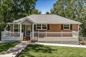 featured image of 907 N Graycroft Ave #NA