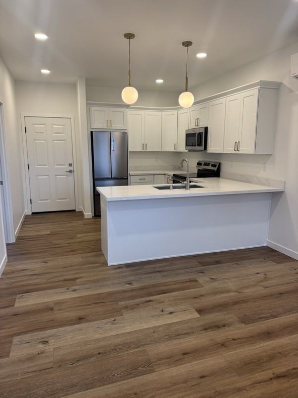 1331 Lenore Dr #B - Photo 4 of 9