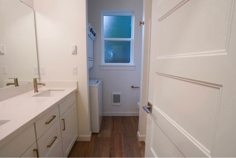 1331 Lenore Dr #B - Photo 6 of 9