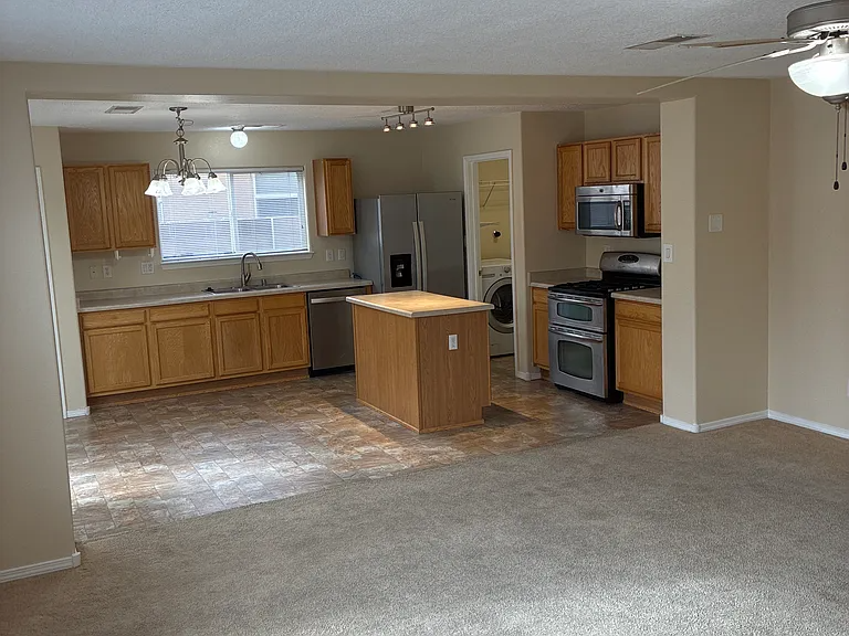 6056 Park Hill Ave Nw - Photo 4 of 4