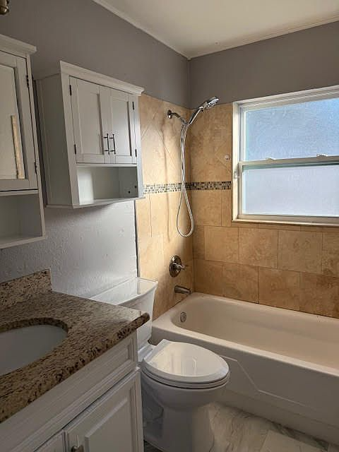 6802 S Hesperides St - Photo 7 of 9