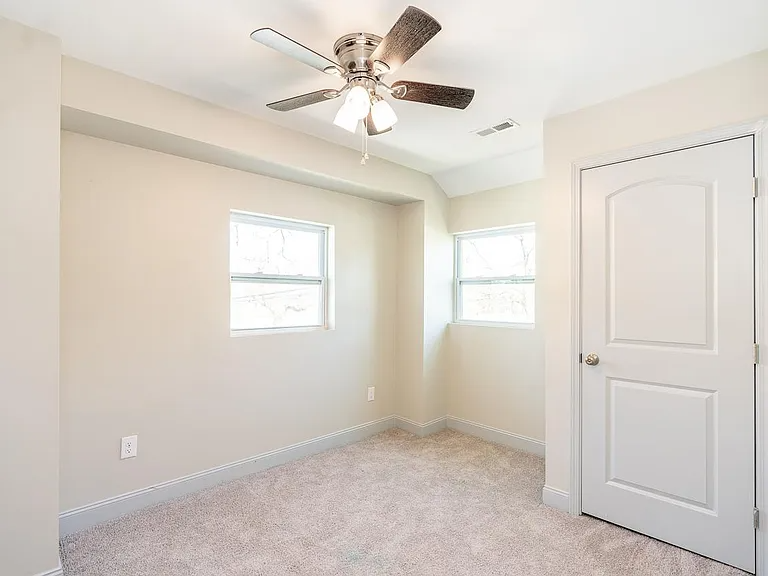 1098 E 22nd Ave - Photo 7 of 7