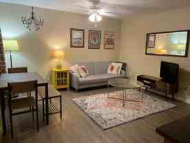 443 Ne Graham St #B - Photo 1 of 1