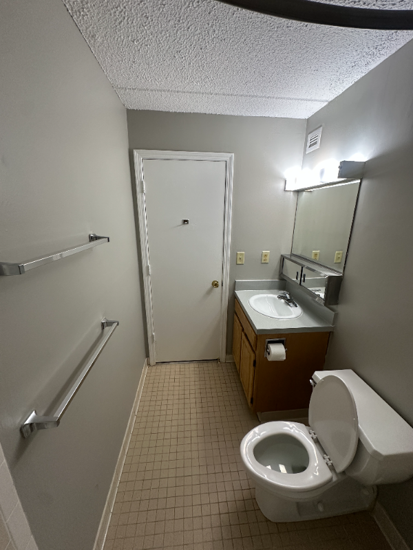 1 S Point Dr #1 - Photo 3 of 9