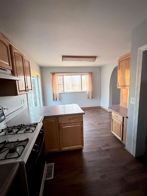 2343 E 12th St - Photo 3 of 4