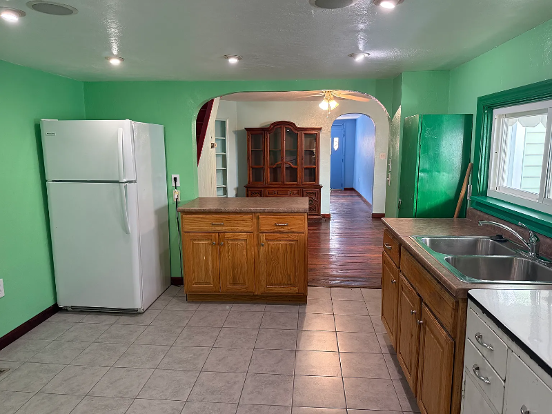 1307 Bingham St - Photo 6 of 15