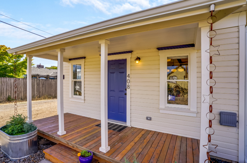 731 Elm St Sw - Photo 4 of 20