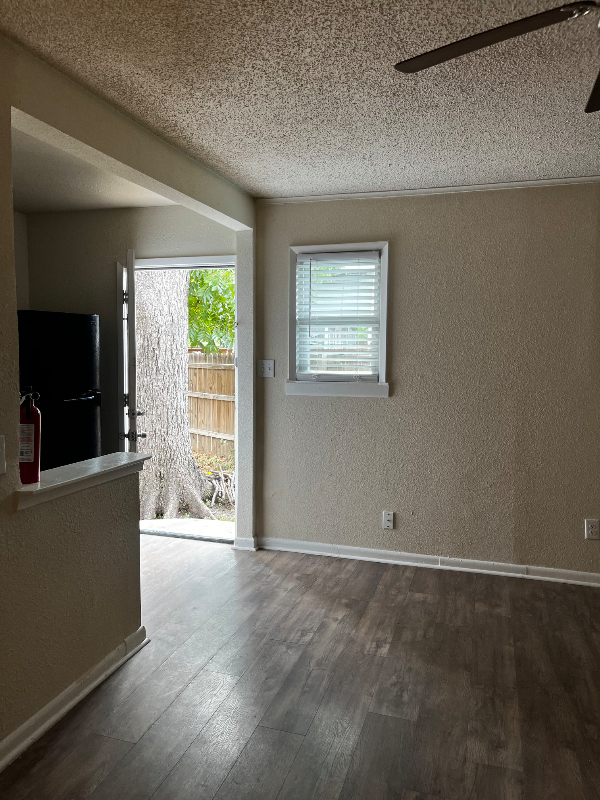 618 Marchmont Ln #102 - Photo 7 of 15