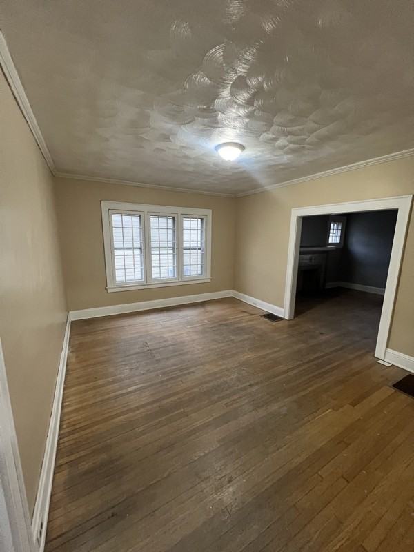 10 Edglawn Ave - Photo 4 of 9