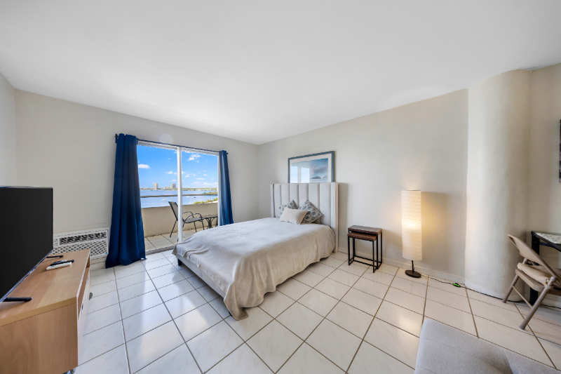 7904 West Dr #1010 - Photo 4 of 7