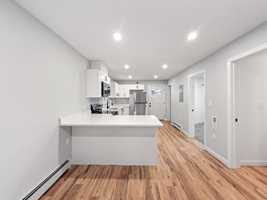 featured image of 107 Abbott St #3