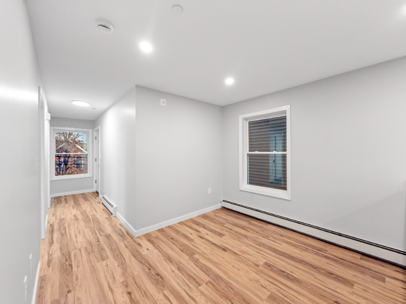 107 Abbott St #3 - Photo 4 of 8