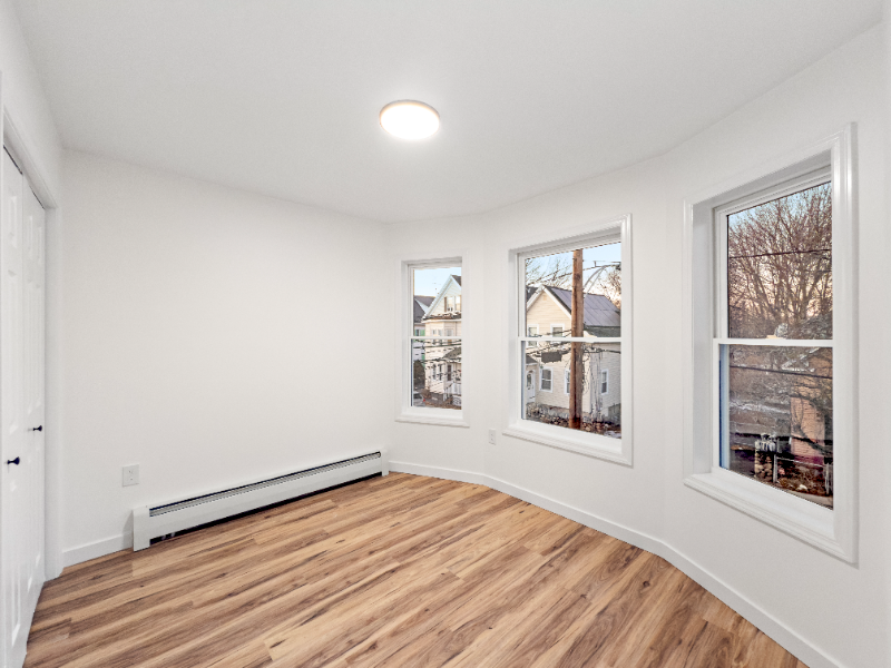 107 Abbott St #3 - Photo 5 of 8