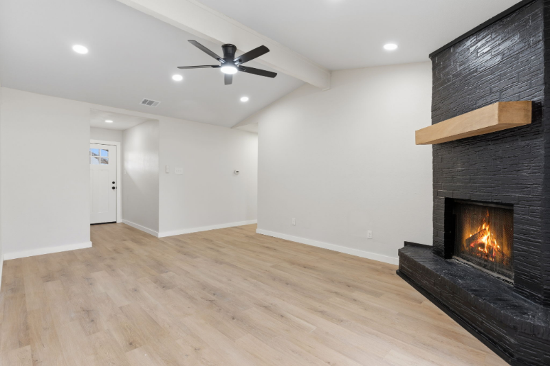 1832 Dogwood Trl - Photo 4 of 20