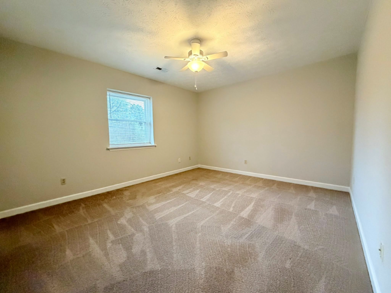 2728 Kirkwood Dr #H - Photo 4 of 8