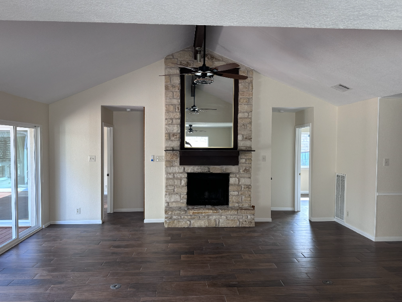 1109 Lohmans Crossing Rd - Photo 7 of 23