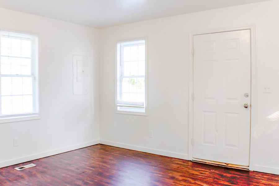 835 Gladstone St #NA - Photo 7 of 19