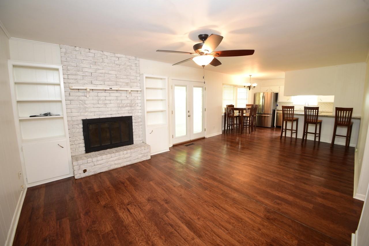 1608 S 1st Pl #1 - Photo 5 of 22