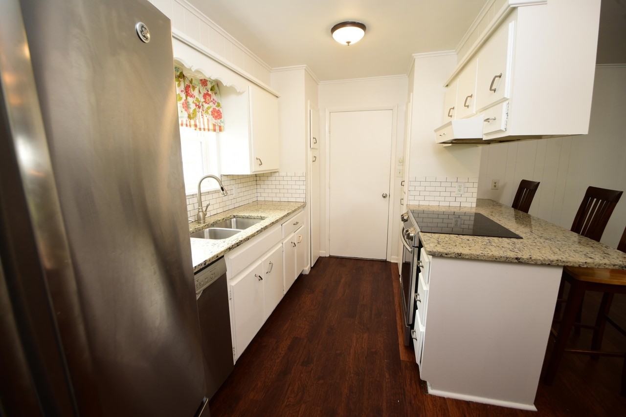 1608 S 1st Pl #1 - Photo 7 of 22