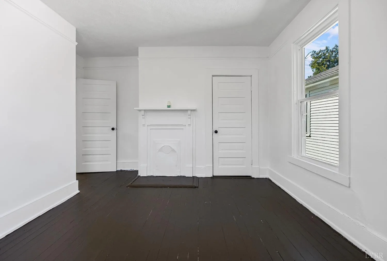 620 Berryman Ave #1 - Photo 7 of 17