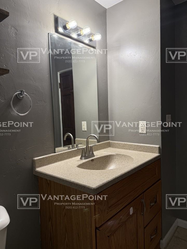 826 N Hawthorne Dr #826 - Photo 7 of 24