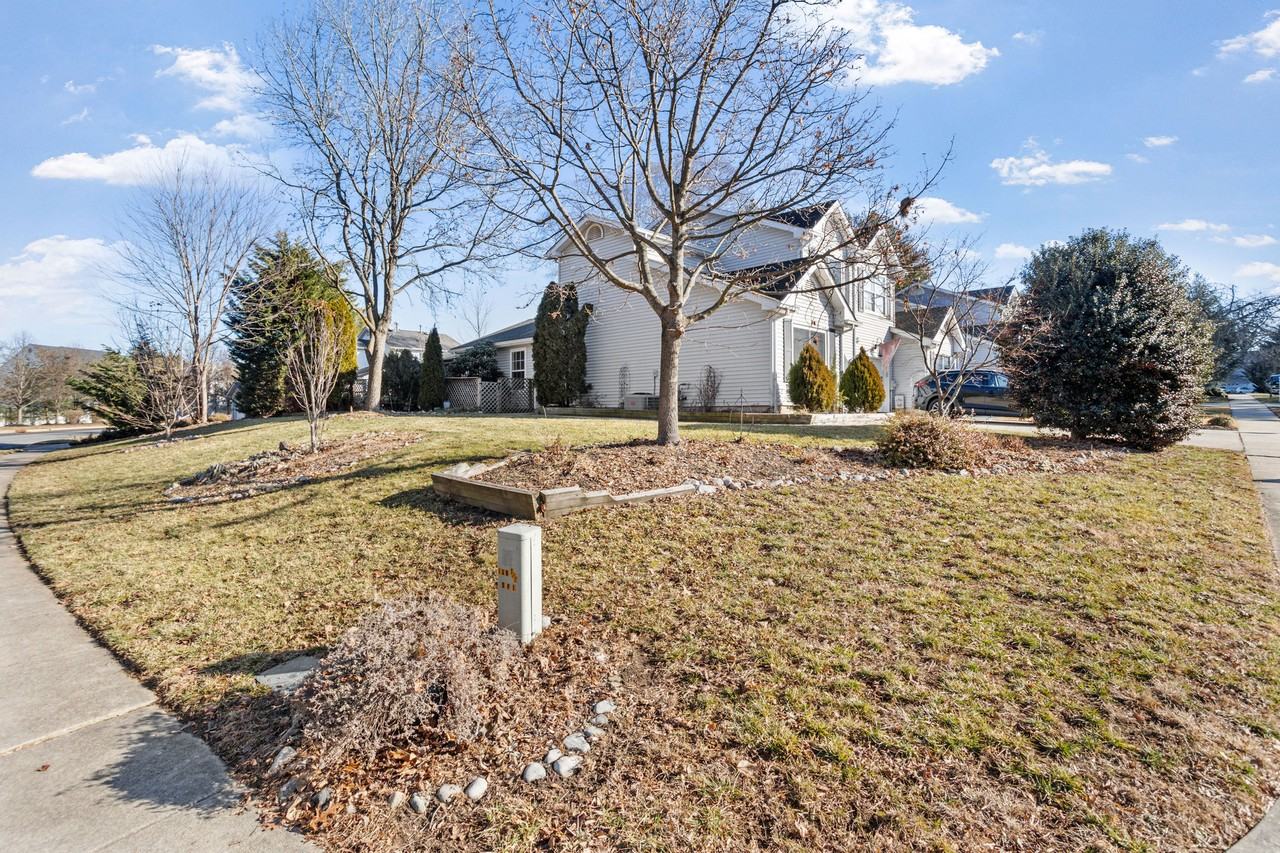 101 Stoneham Dr #1 - Photo 2 of 29