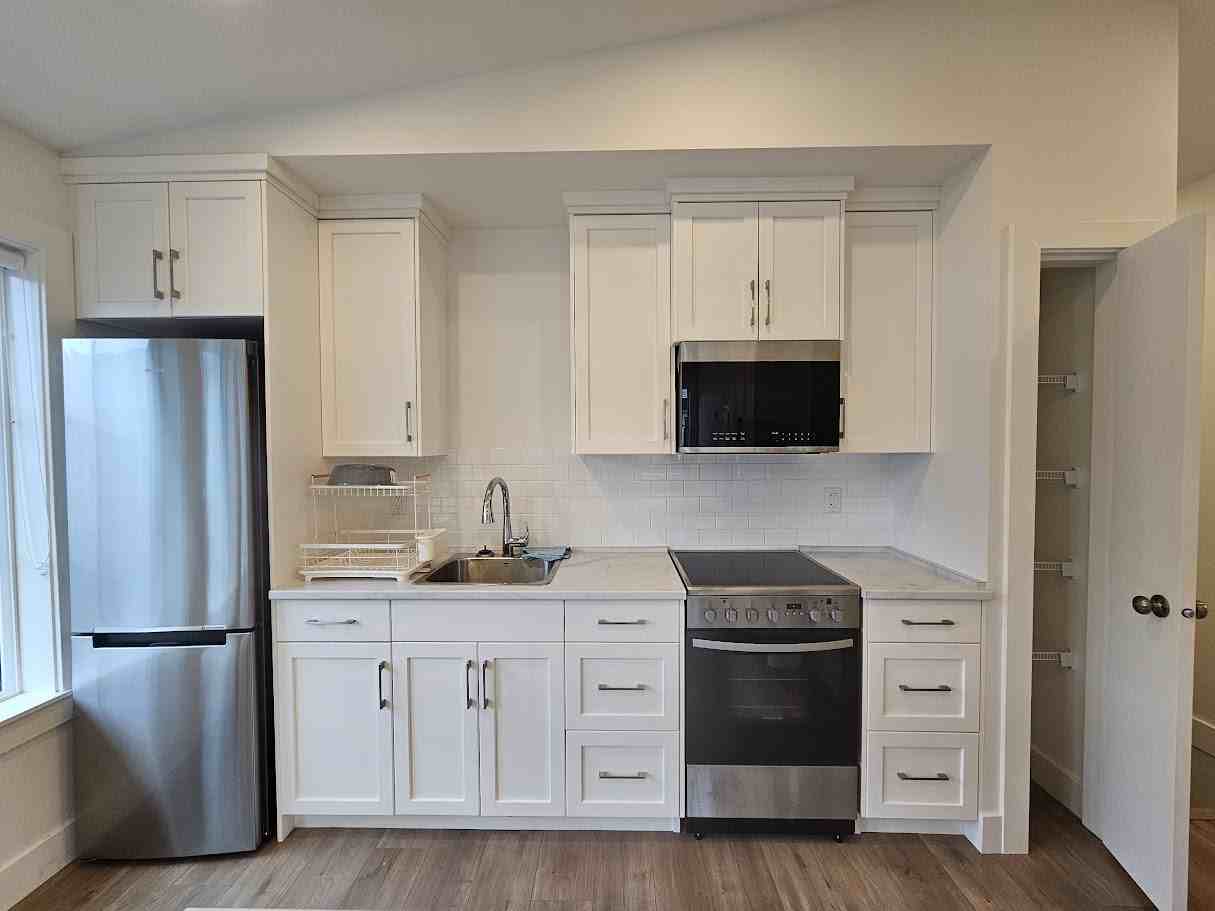 7846 Cedarbrook Rd #C - Photo 6 of 11