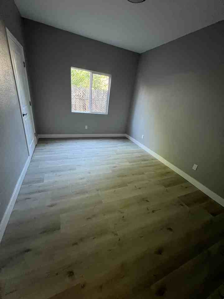 3213 38th St #2 - Photo 2 of 6