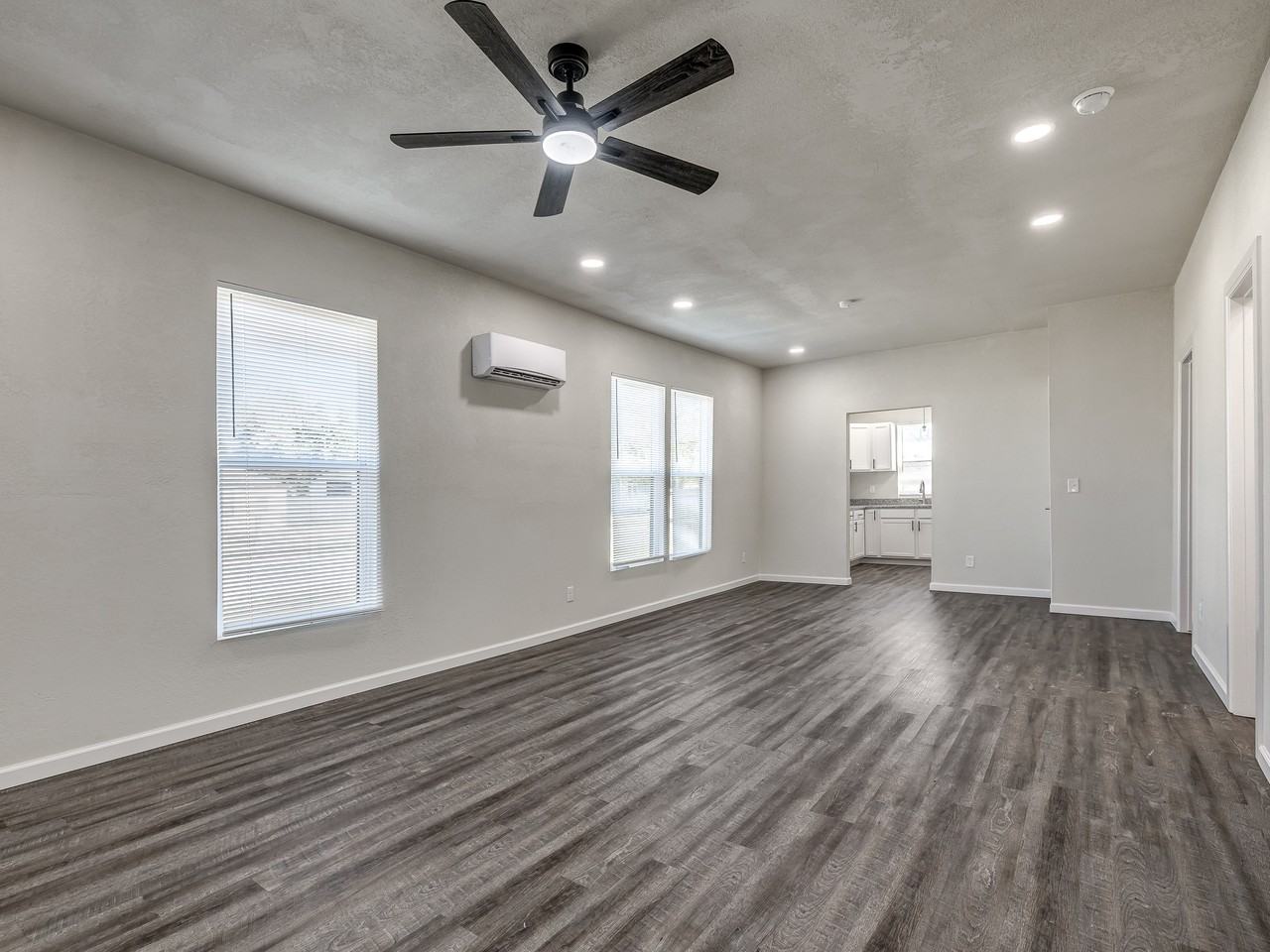 146 N Donald Ave #1 - Photo 6 of 19