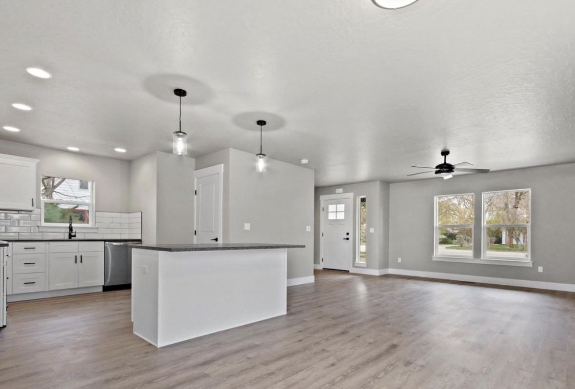 N 3rd East St #1 - Photo 6 of 33