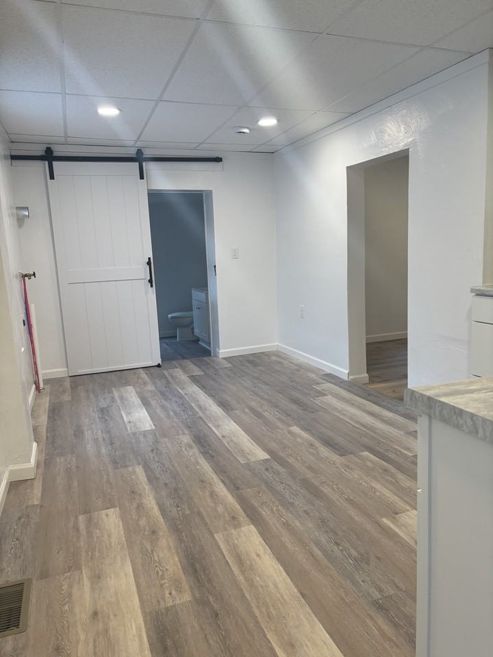 107 N Saint Clairsville Rd #D - Photo 5 of 6