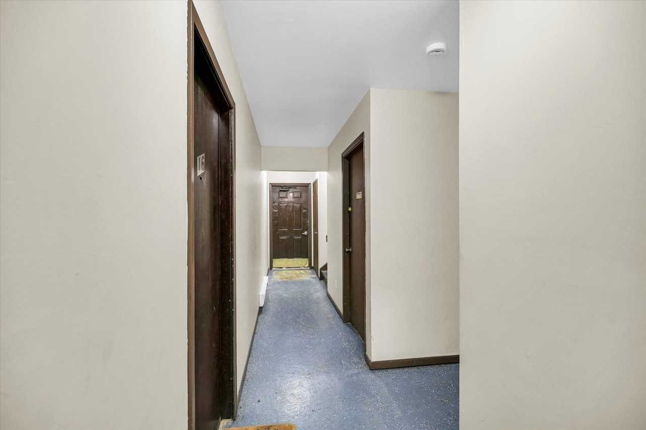 213 Keystone Drive - Photo 2 of 37