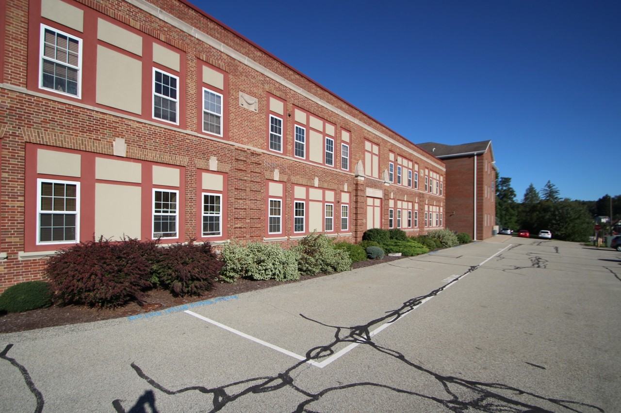 LIBRARY SCHOOL APARTMENTS -- 307 - Photo 7 of 50